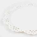 Plato grande de encaje blanco