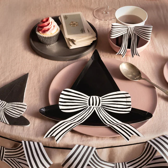 Platos con Sombrero de Brujas